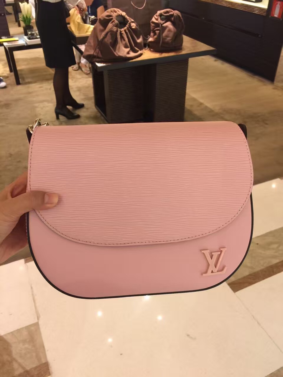 Authentic Louis Vuitton Epi Leather Luna Bag M42676 Rose